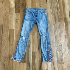 Anthro Pilcro and the Letterpress Floral Lace Up Raw Hem Slim Straight Jeans 30